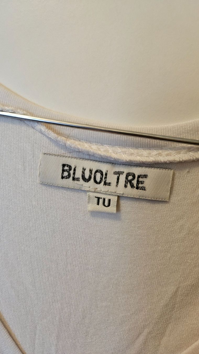 T-Shirts: Maglietta bianca Bluoltre TU rayon – Gebraucht aus Melano von H-Sara 3