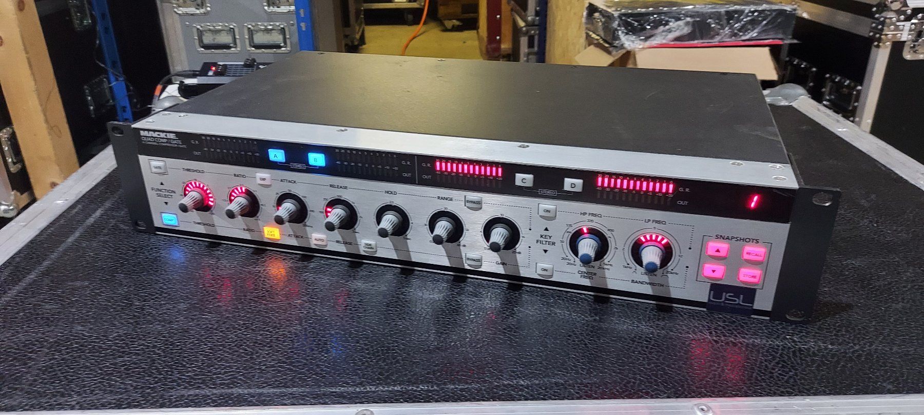 Mackie Quad Comp Gate Audioeffektgerät (21)RD10161 (Gebraucht) in ...