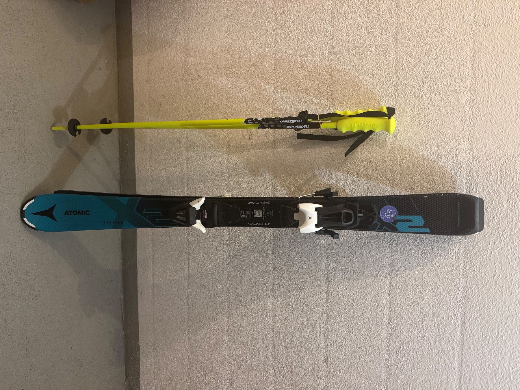 Atomic Sci: Atomic Redster J2 Kinderski 110 cm mit Bindung + Komperdell – Nuovo (secondo la descrizione) da Frauenfeld venduto da dan_lqh2 1