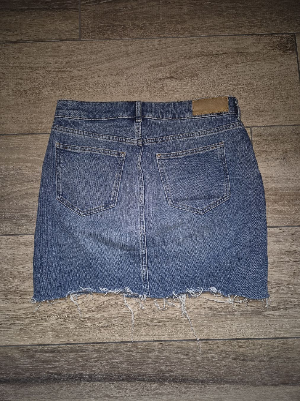 Röcke: Stylischer Jeansrock mit Destroyed-Effekt - W29 – Gebraucht aus Reinach BL von NeuEntdeckt 1