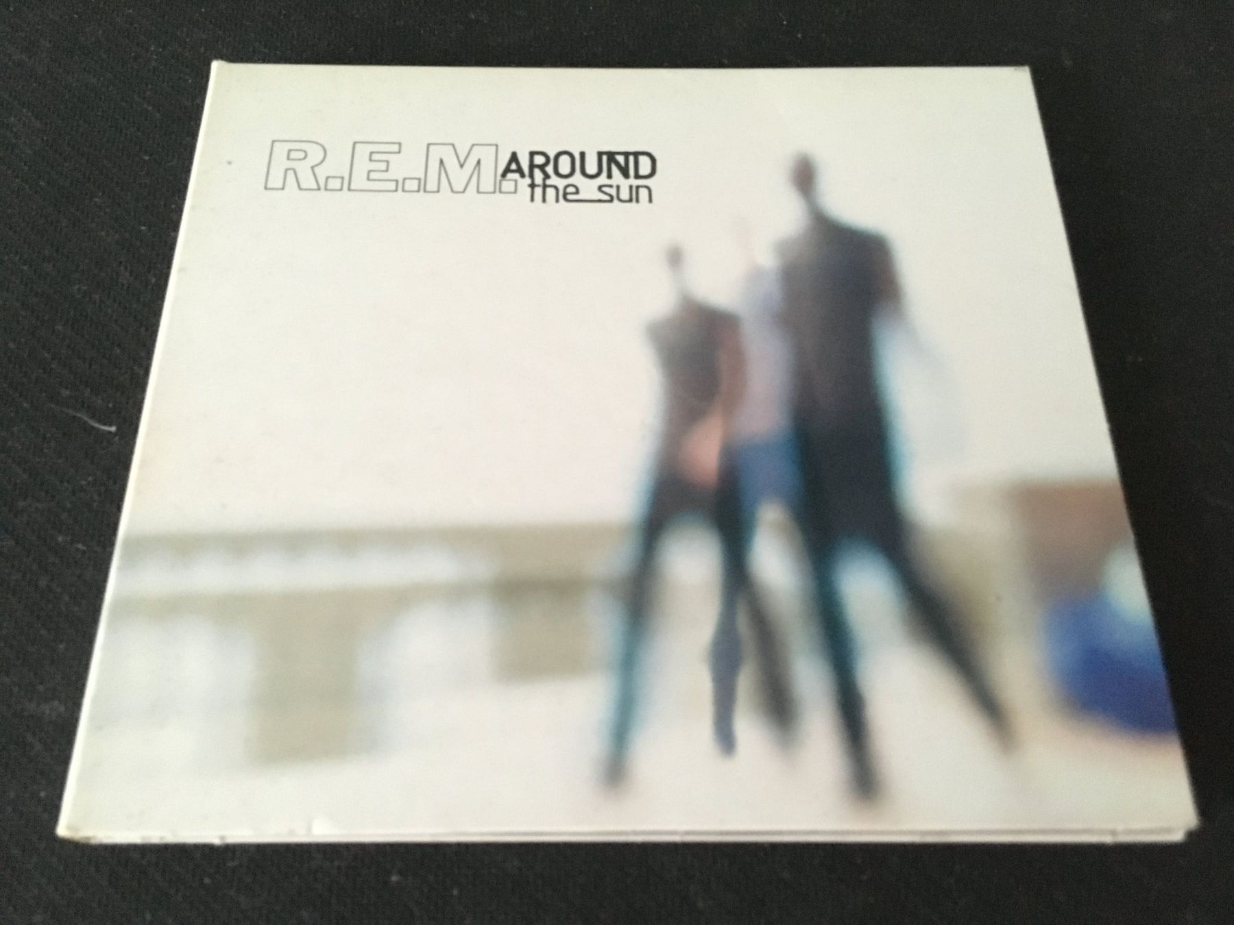 CD: R.E.M. Around the sun -CD- Digipack – Usato da St.Gallen venduto da MedienJoe