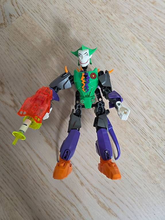 Statuette: Super Hereos The Joker Figur – Nuovo (secondo la descrizione) da Therwil venduto da jas_zjx8 2