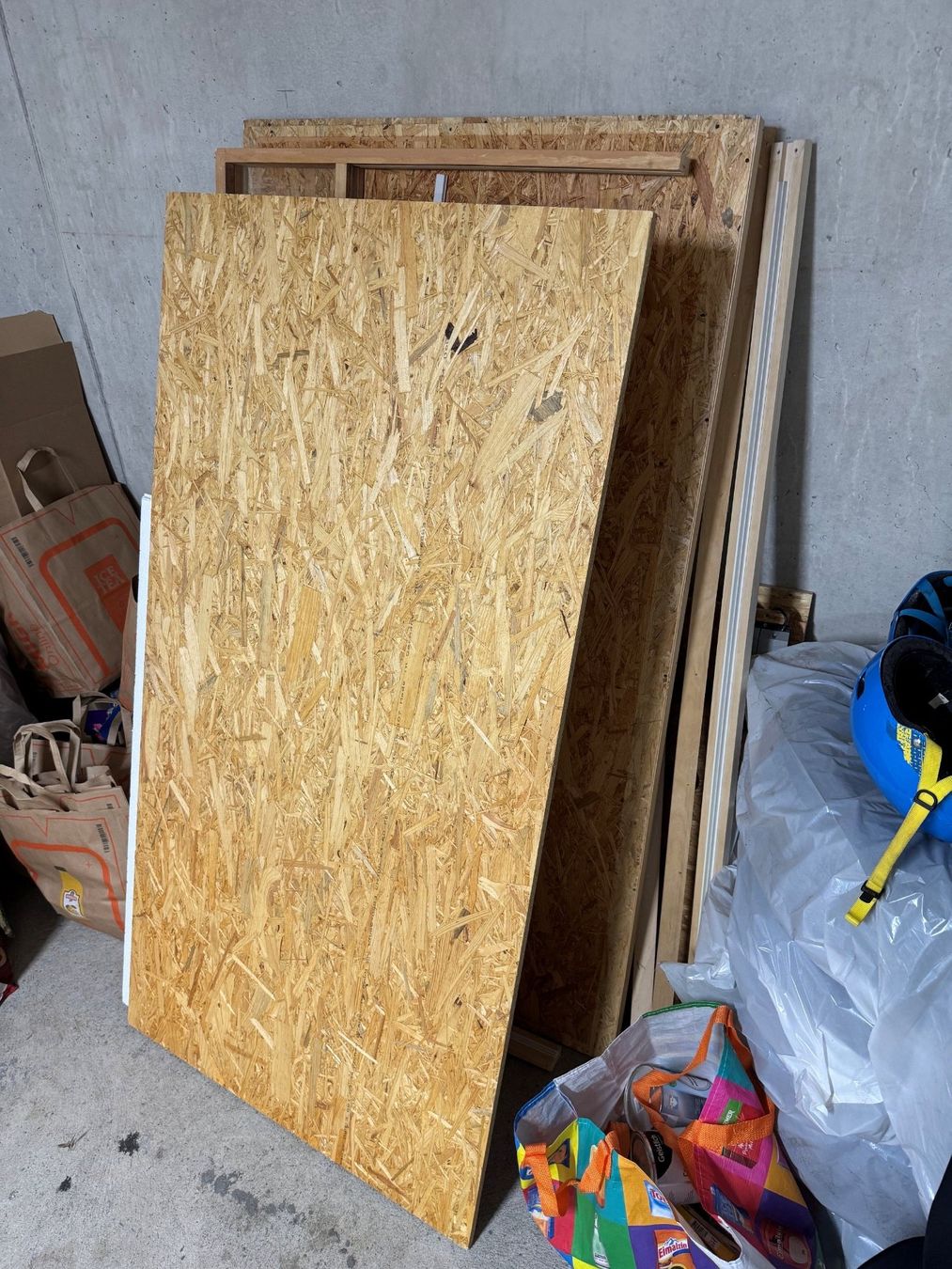 Terrario: Terrarium besteht aus OSB Platten mit Glasfront – Usato da Wichtrach venduto da Sl4sh 1