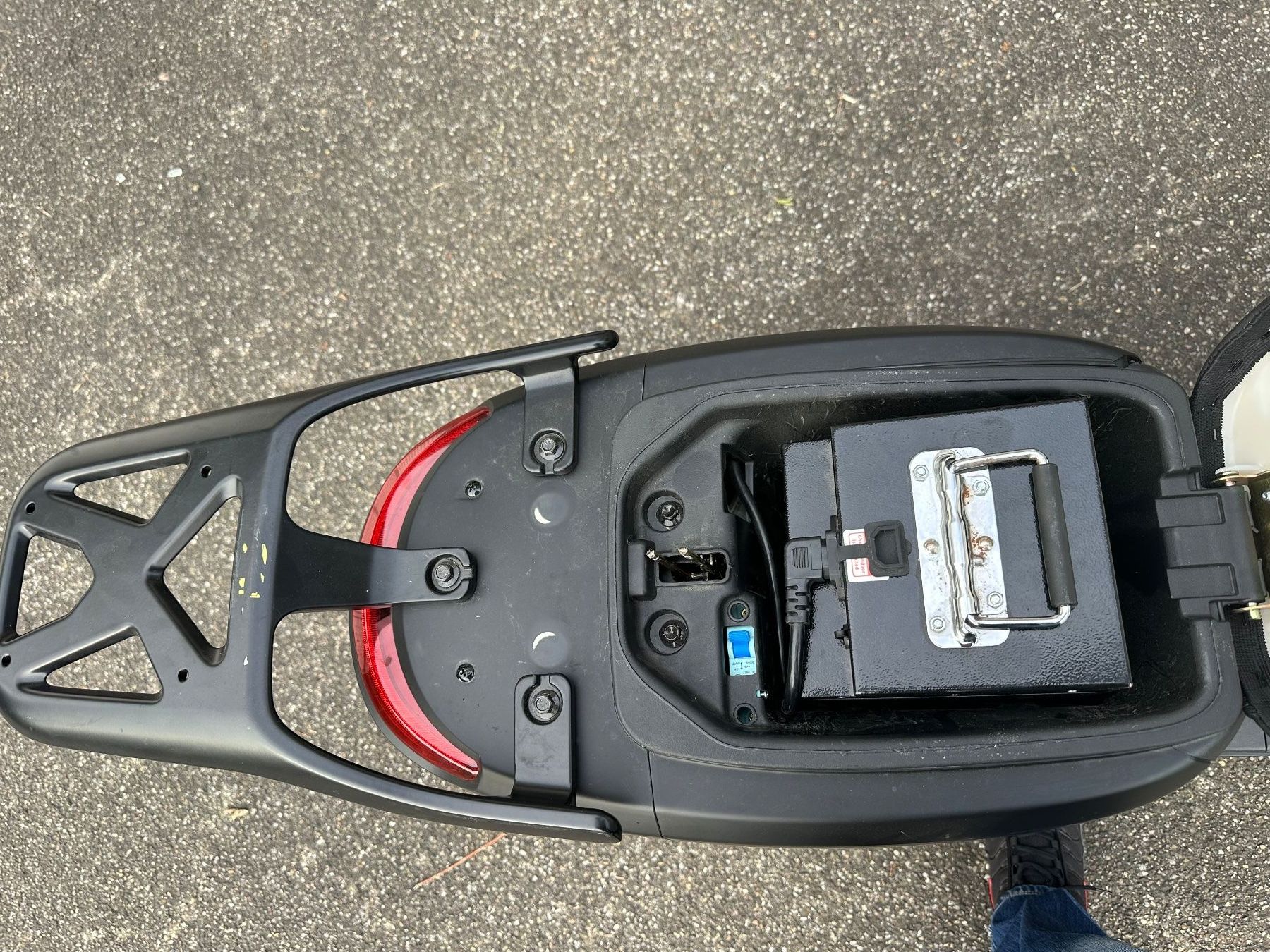 Voiturettes électriques: Forza E-Roller – Défectueux à Liestal par FuV01 8