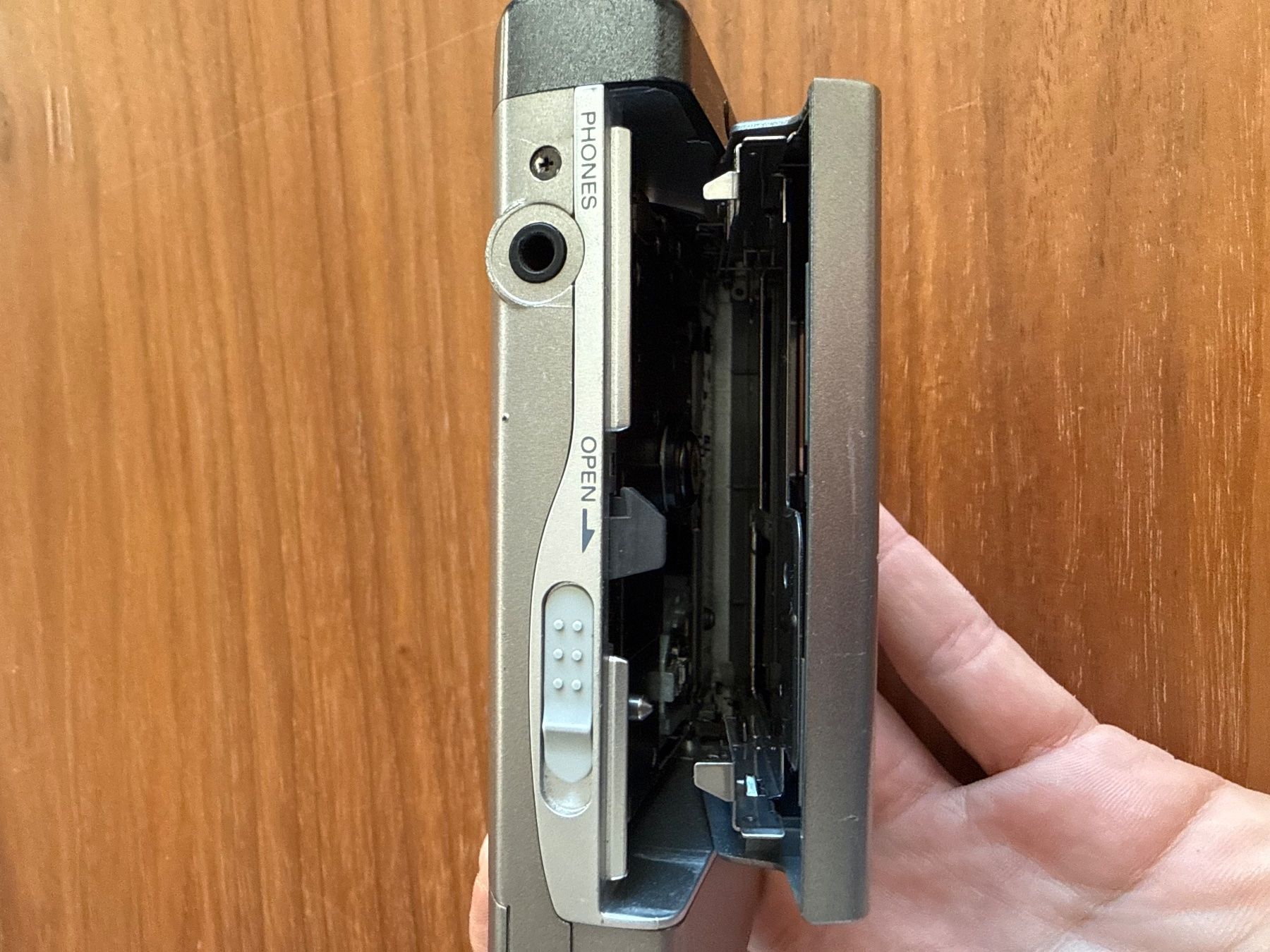 Sony Minidisc: Sony MD Walkman MZ-E20 MiniDisc Player – Difettoso da Zürich venduto da sgmiles 6