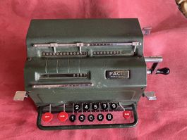 Rechnungsmaschine FACIT Baujahr 1957