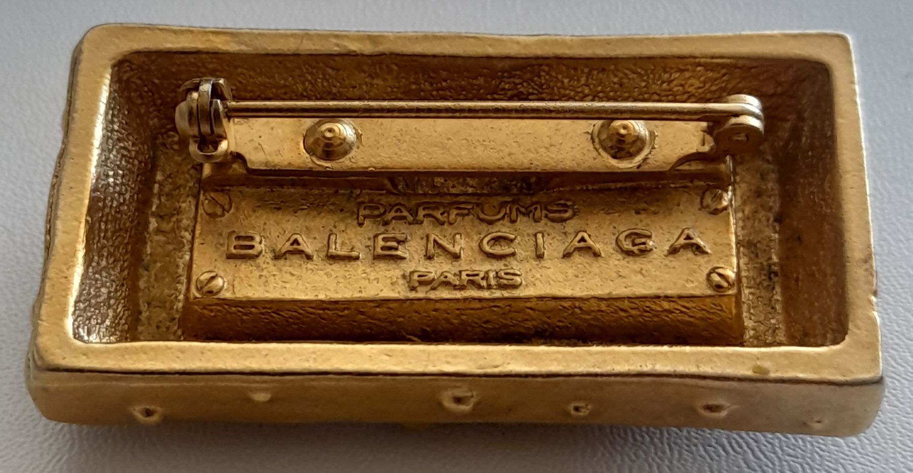 Balenciaga Broches & Aiguilles: Broche vintage BALENCIAGA  – D'occasion à Lausanne par Glam-Luxe 2