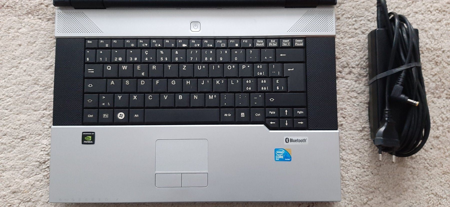 Fujitsu Notebook: FUJITSU Mobile V6555 15.4 Zoll, Win.10 & Office – Usato da Magden venduto da SelHas 1