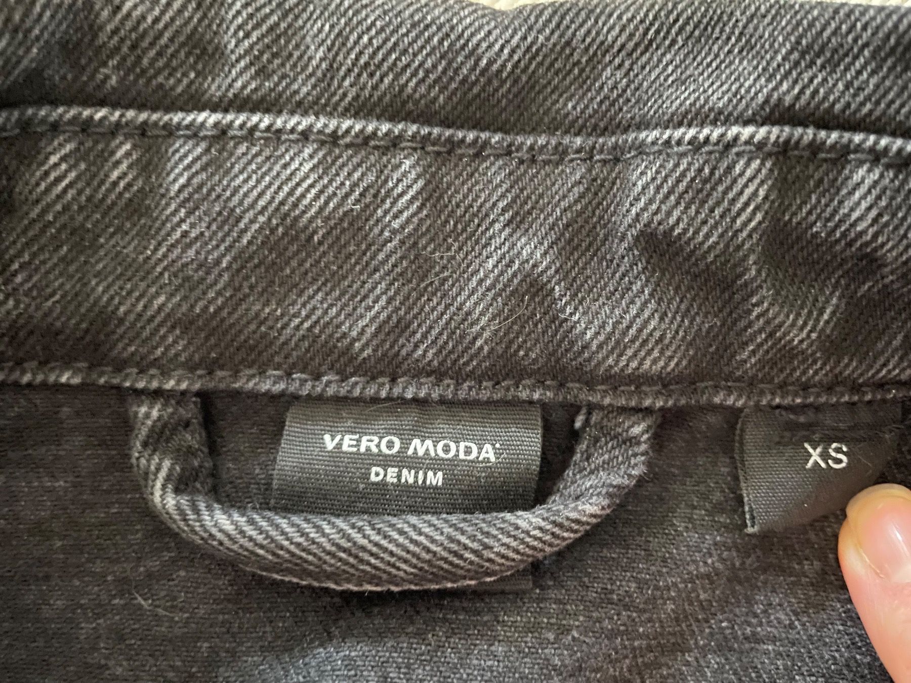 Vero Moda Giacche: Vero Moda Jeans Jacke XS Oversized – Usato da Dübendorf venduto da Mangia14 2