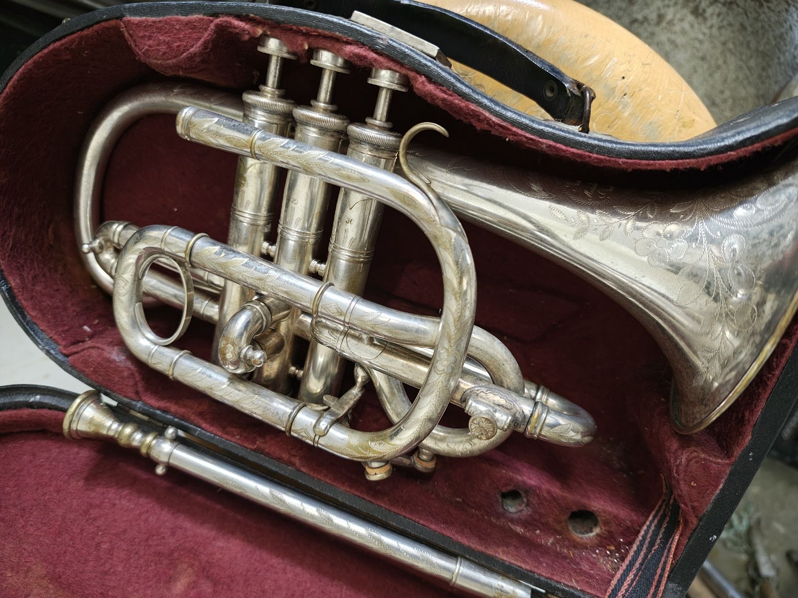 Musikinstrumente: B.Cornet mit Gravur – Gebraucht aus Langenthal von Saxophone23