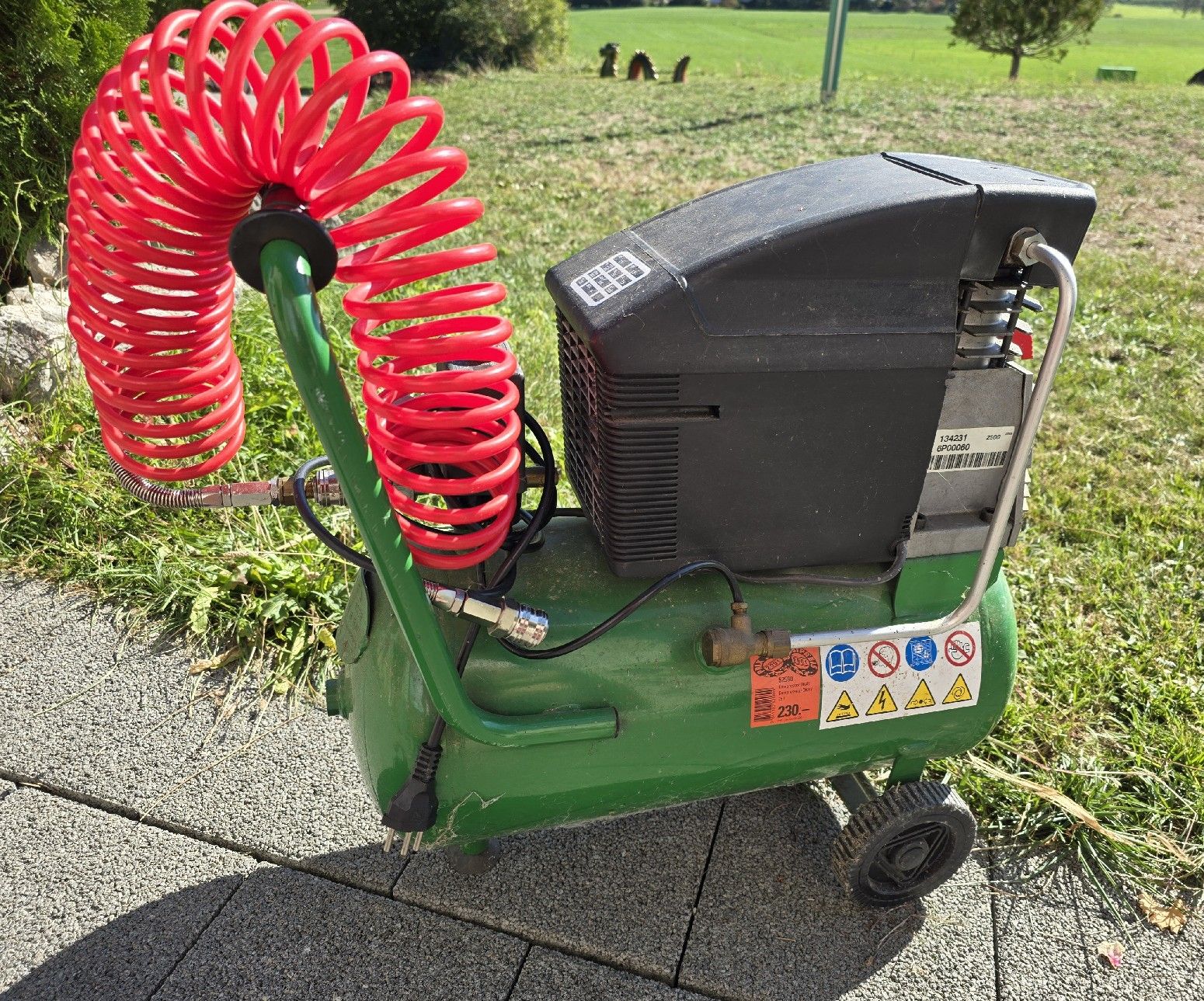 Compressori: Kompressor Okay Power 24 Liter 1.1 kW 1.5 PS gebraucht – Usato da Walkringen venduto da Vanuca 5