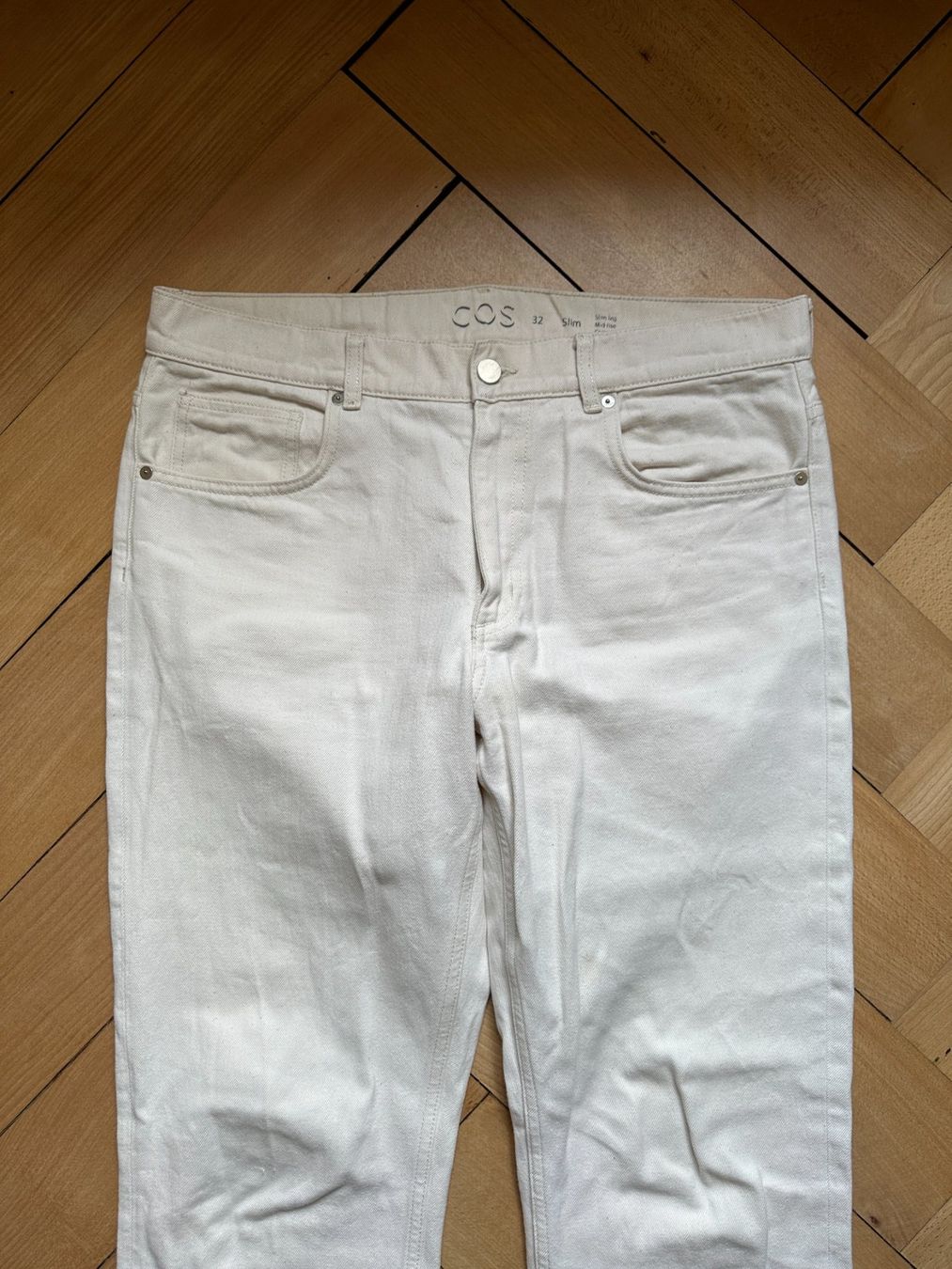 Cos Jeans: COS - Jeans offweiss 32 – Usato da Zürich venduto da Diazaio 1