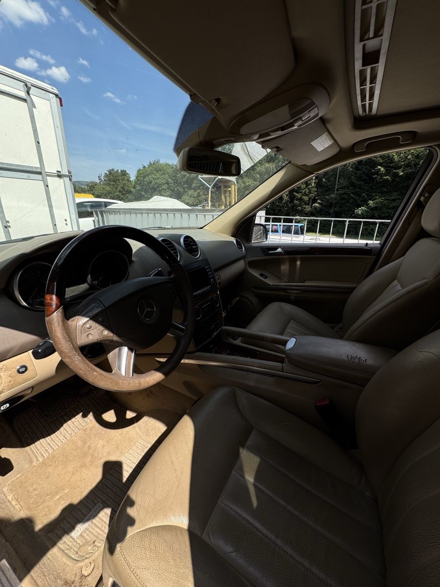 Mercedes-Benz Autos: Mercedes ML350 – Defekt aus Kirchdorf BE von AmericanFootball.35 3