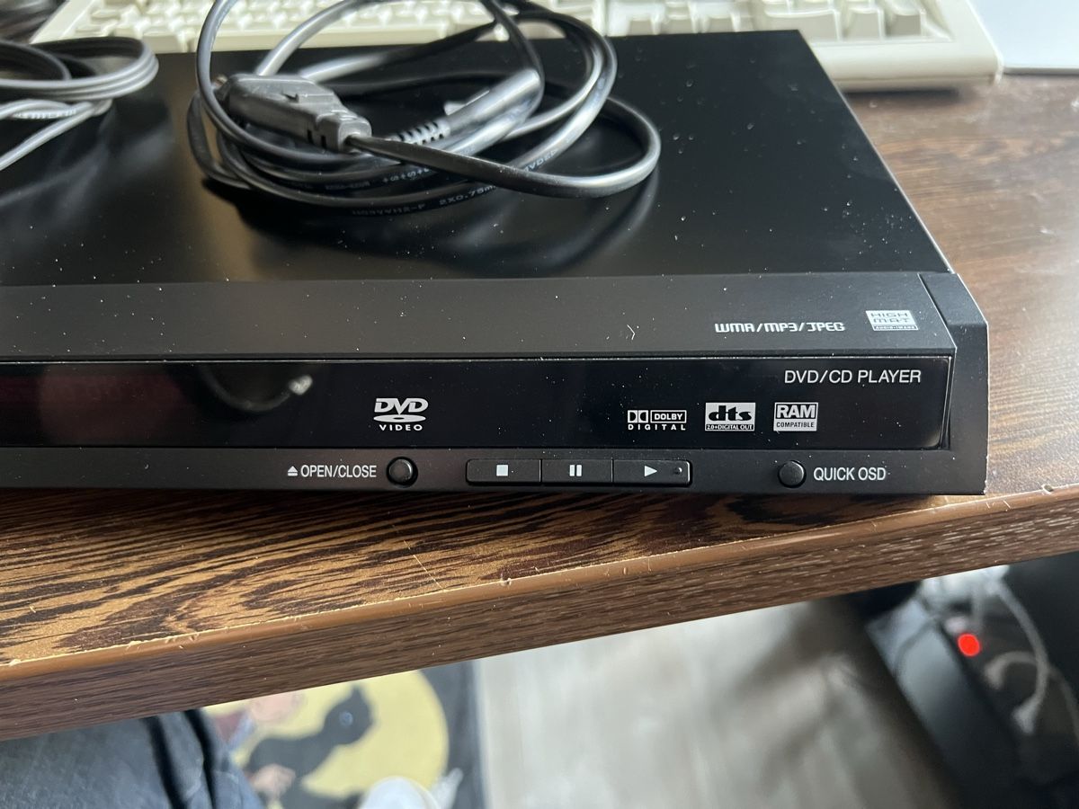 Panasonic Sistemi audio & multimediali: Panasonic DVD-S295 – Usato da Immensee venduto da Ilsa_Lund 2