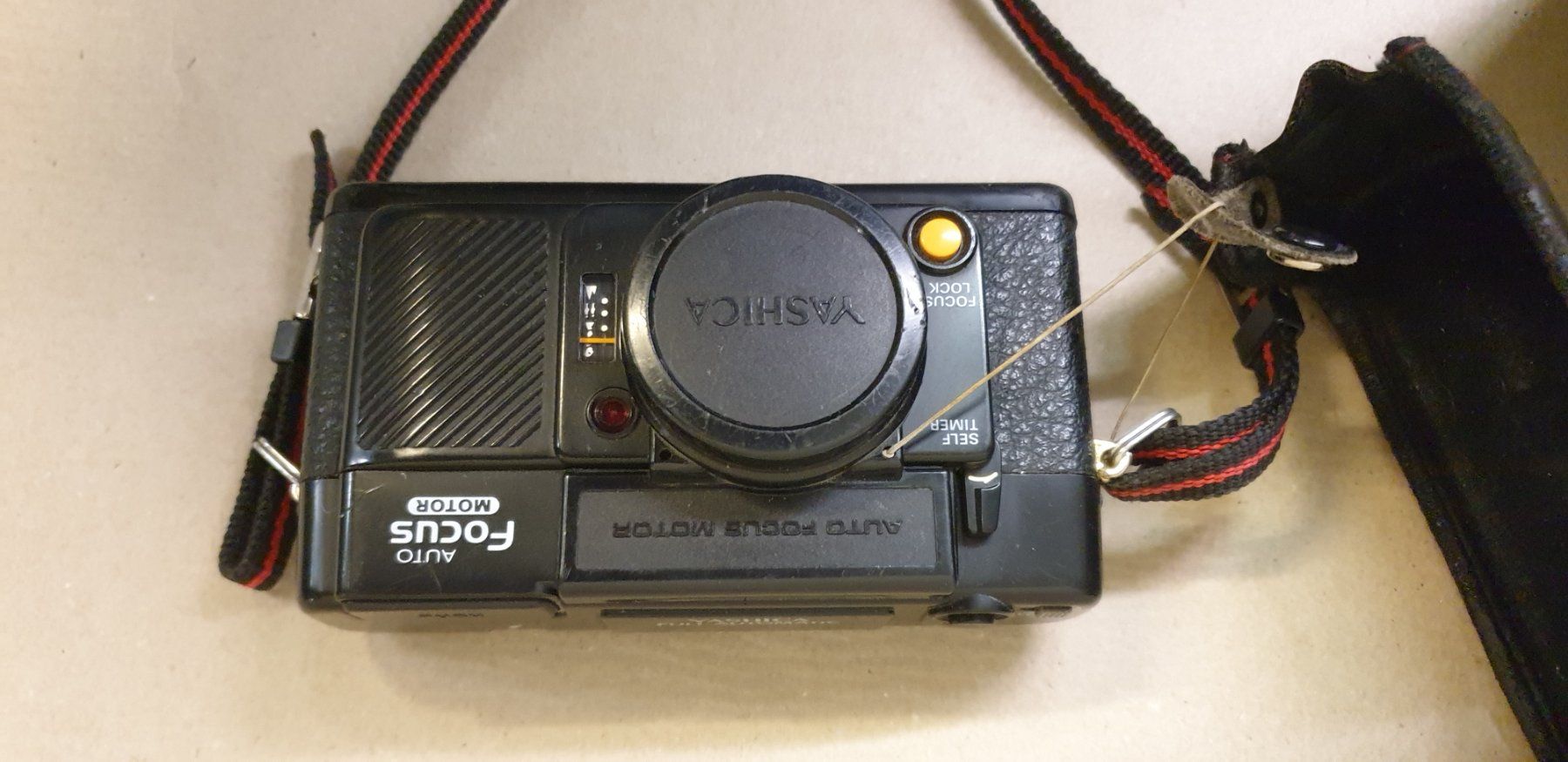 Yashica Kamera: Yashica Full Automatic Auto Focus Motor – Gebraucht aus Emmen von Brockofsky 1