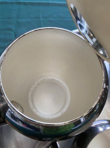 Set di piatti: Alessi Bombé Set Kaffee/Tee, Edelstahl/versilbert, Gratis Ve – Usato da Gümligen venduto da Primeselection 1