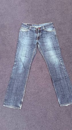 Moderne Herren-Jeans von Tommy Hilfiger 