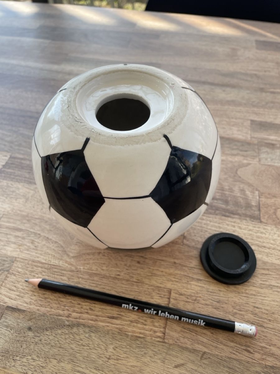 Salvadanai: Spardose Fussball Keramik – Usato da Zürich venduto da ricflix 2