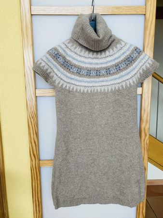 Magnifique pull-over sportswear M neuf Envoi possible/ Versa