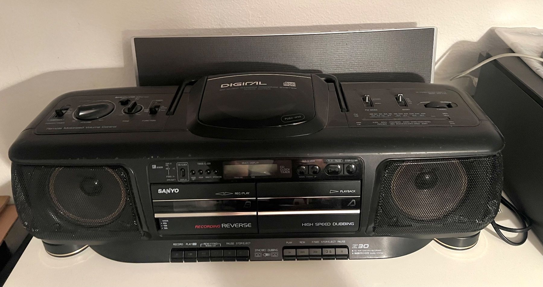 Sanyo Sistemi audio & multimediali: CD Kassettenrekorder - Sanyo Z30 – Usato da Flawil venduto da NiceT 3