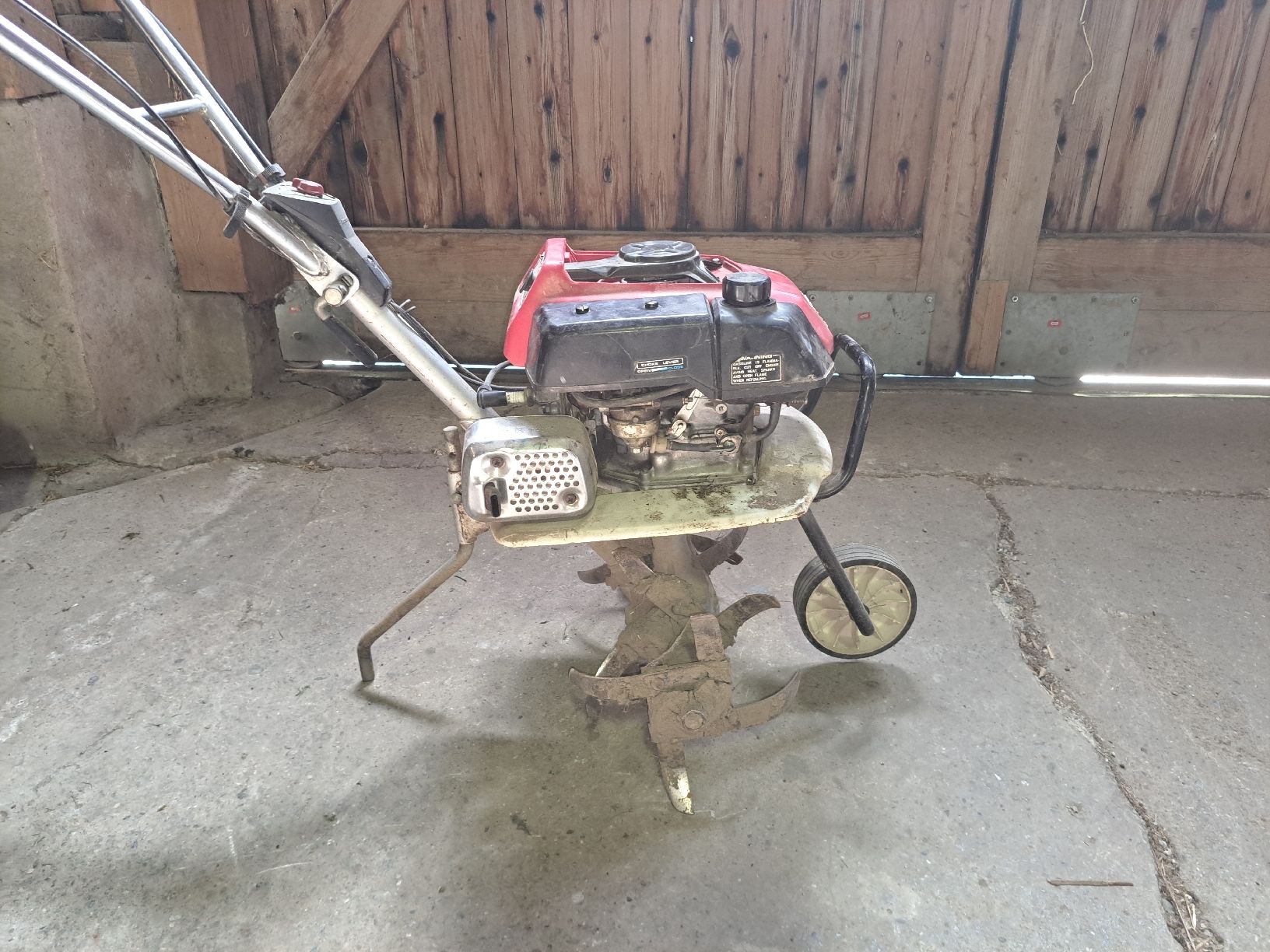 Honda Alle Maschinen: Bodenhacke Honda 5.5 PS gebraucht  – Defekt aus Ricketwil (Winterthur) von Martin8406 4