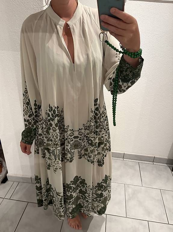 Kleider: Etro Floral Dress Grösse M/L – Gebraucht aus Unterägeri von mar_96hk