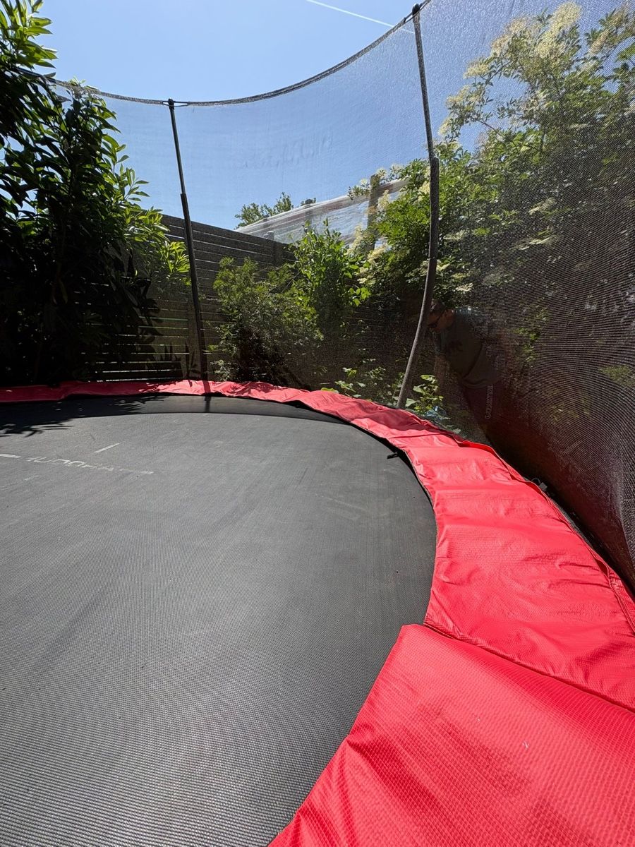 Hudora Trampolini: Trampolin Hudora 300 cm top Zustand – Usato da Riehen venduto da BS4000 1