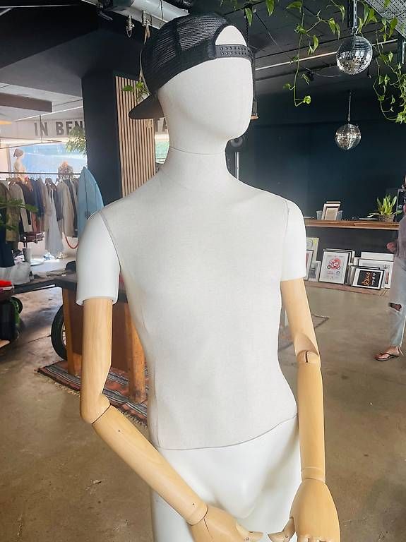 Sonstige Dekorationen & Accessoires: Schaufensterpuppe männlich – Gebraucht aus Zürich von terry77terry 2