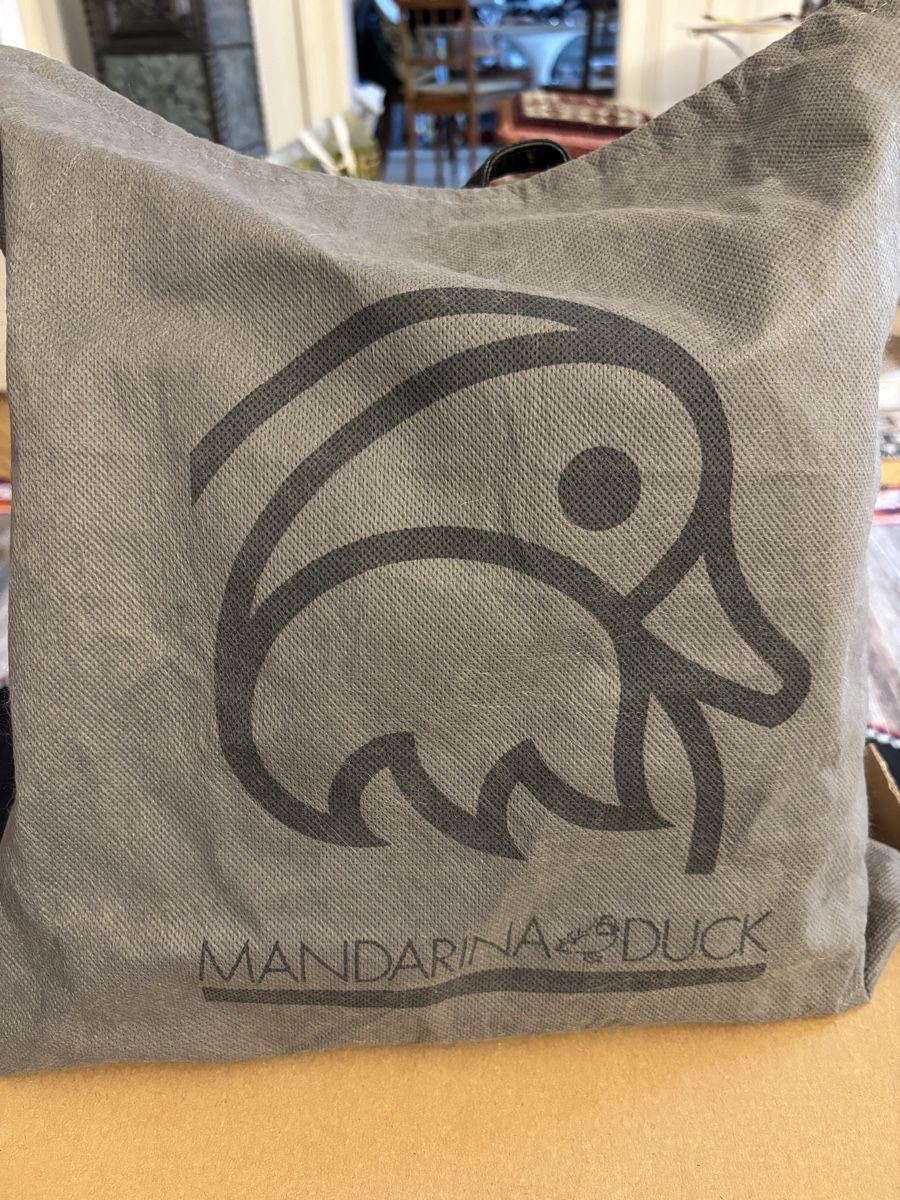Mandarina Duck Rucksäcke: Mandarina Duck Lederrucksack – Gebraucht aus Bern von Himmelsherold 4
