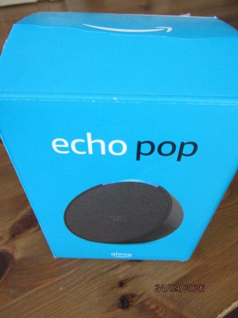 Amazon Lautsprecher: Alexa Echo Pop smart Bluetooth Lautsprecher – Neu (gemäss Beschreibung) aus schönenwerd von kusi027