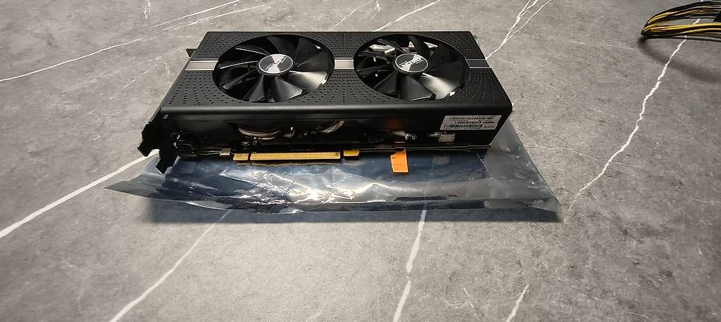 Cartes graphiques: AMD RX 580 8GB – D'occasion à Zweidlen par jasko_ 1