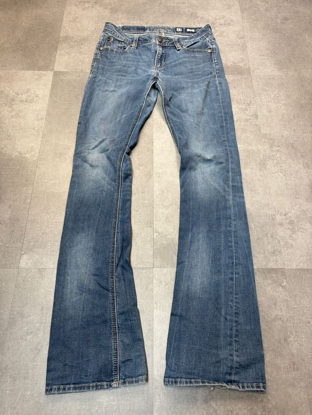 Jeans: Miss Me Bootcut Flared Jeans - Grösse M/27 – Nuovo (secondo la descrizione) da Werdenberg venduto da hase.vintage 2