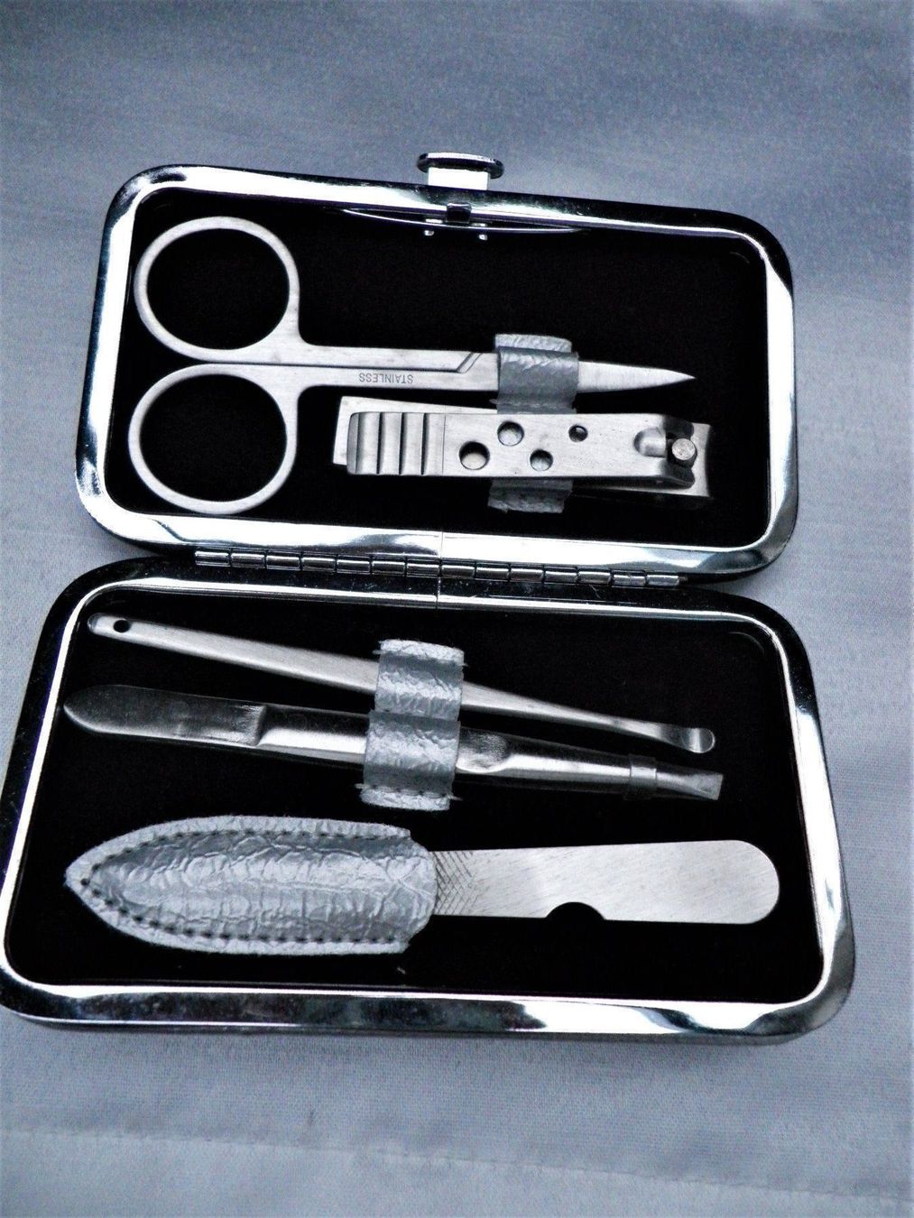 Unghie finte: Manicure-Etui silbergrau – Nuovo (secondo la descrizione) da Reinach venduto da Mietze