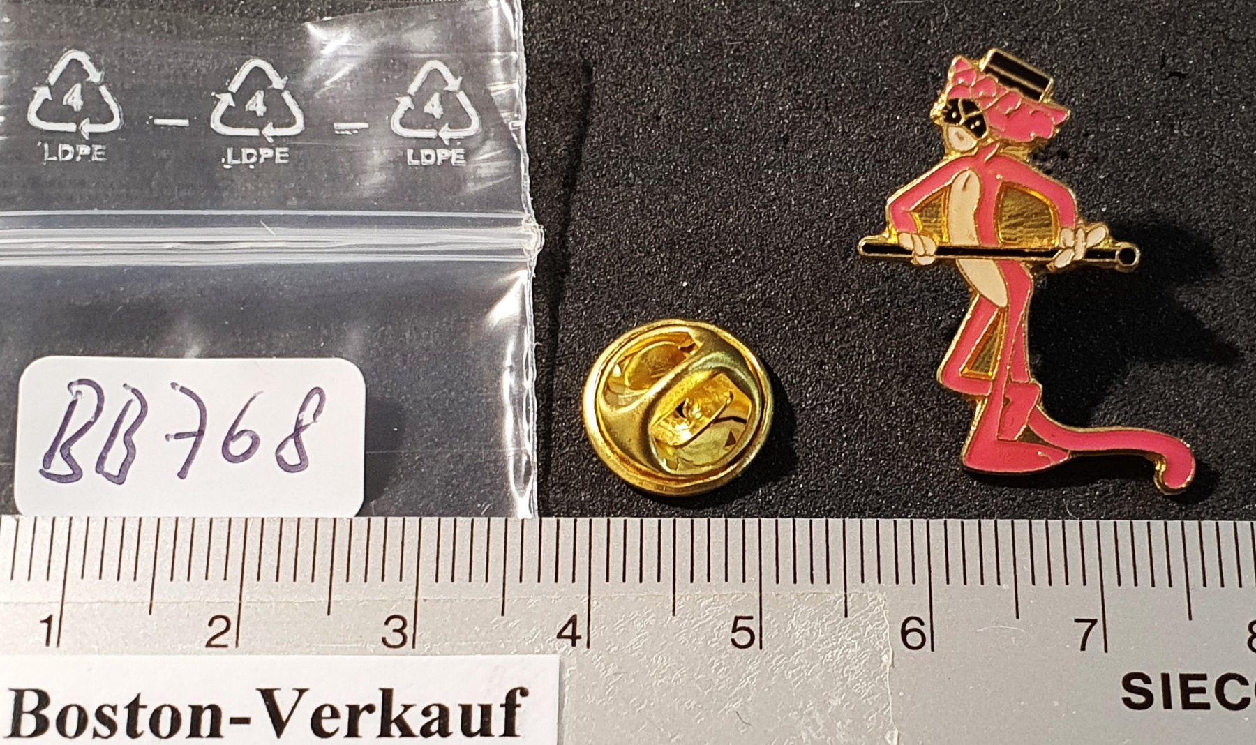 Placchette & Badge: BB768 - Pin Pink Panther / 2.5 cm. Gross – Usato da Reinach BL venduto da Boston-Verkauf 1