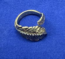 Feder Ring, Gr. 18, goldfarben mit Strass - Modeschmuck, Top