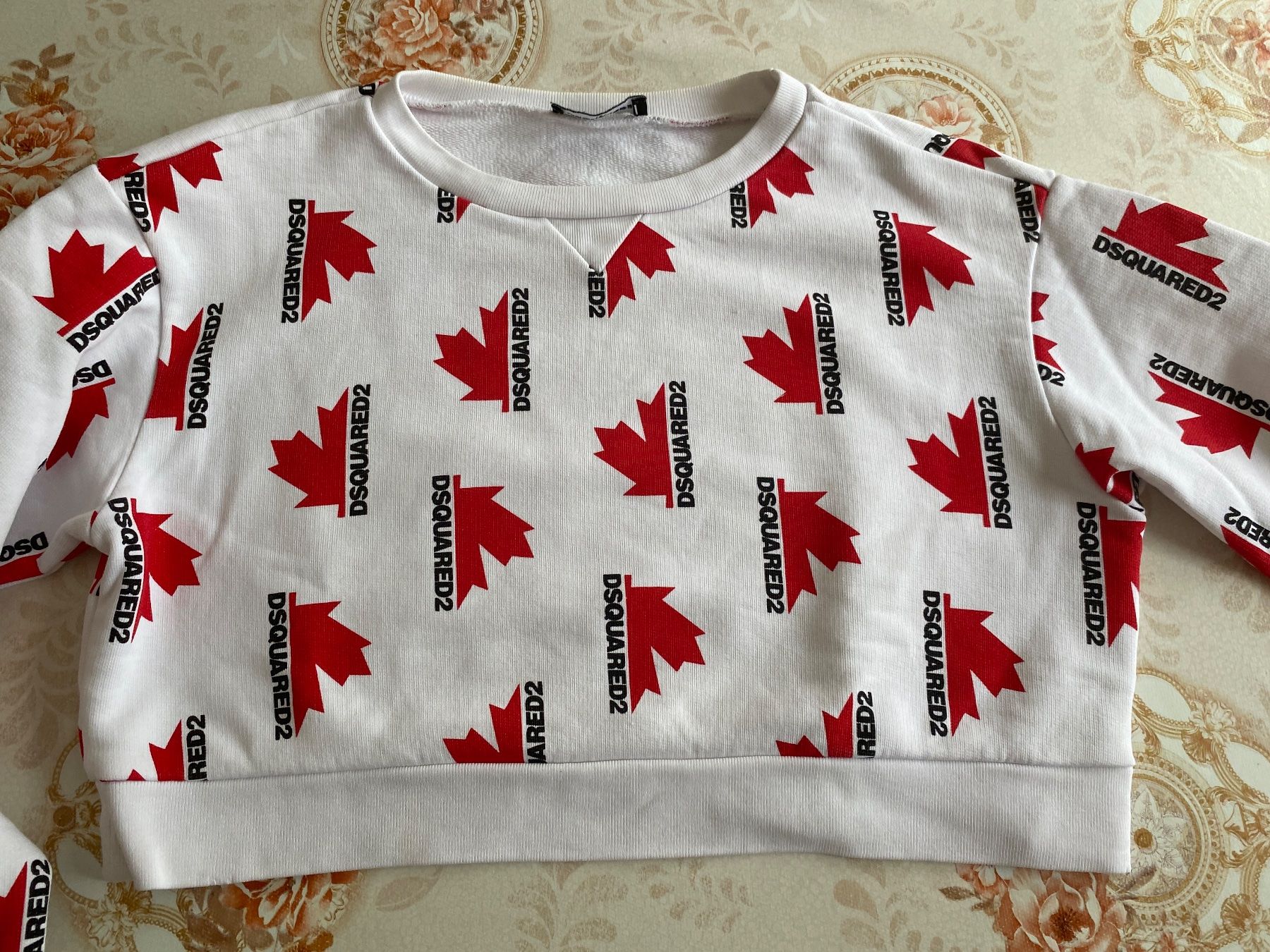 Dsquared2 Maglioni & Felpe: Dsquared2 Crop-Sweatshirt – Usato da Dübendorf venduto da cricio 1