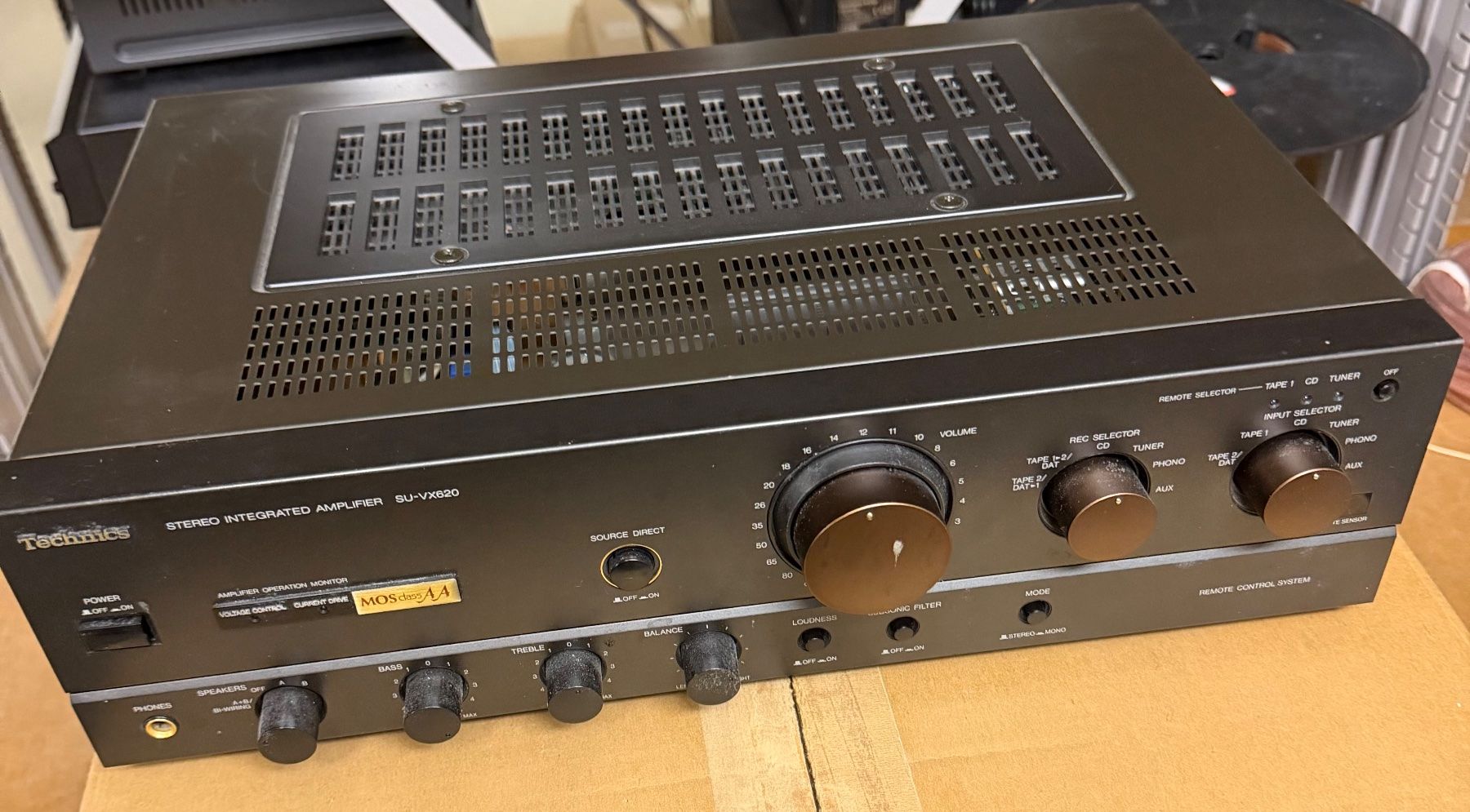 Technics Verstärker: Technics SU-VX620 MOS Class AA Stereo Verstärker – Gebraucht aus Tagelswangen von meier_6 1