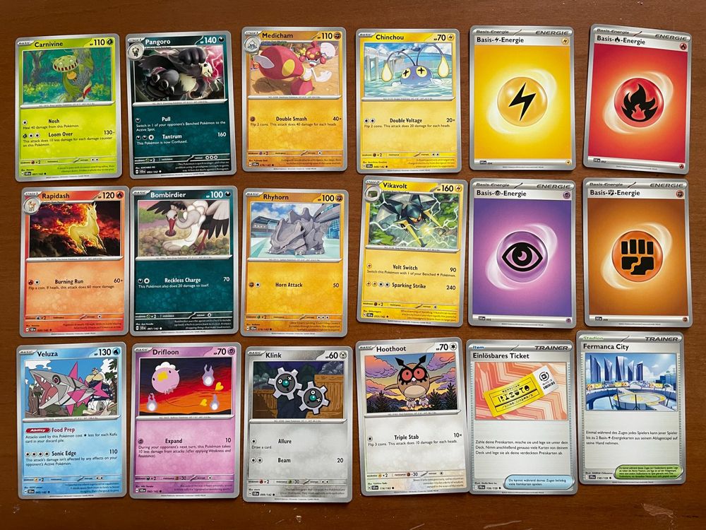 Pokémon Cartes à collectionner: Pokemon Karten Set (Versand gratis) – Neuf (Voir description) à Chur par Angerson