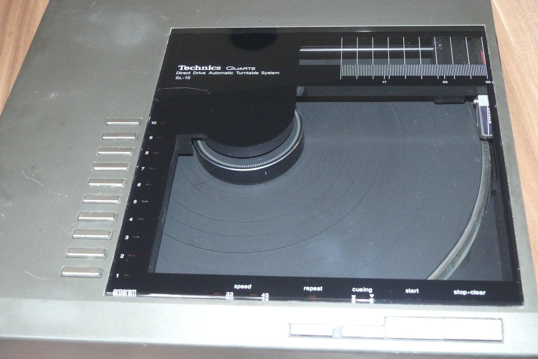 Technics Giradischi: Technics SL-15 Quartz Controlled Direct-Drive Plattenspieler – Usato da Tägerwilen venduto da schtephschen 8
