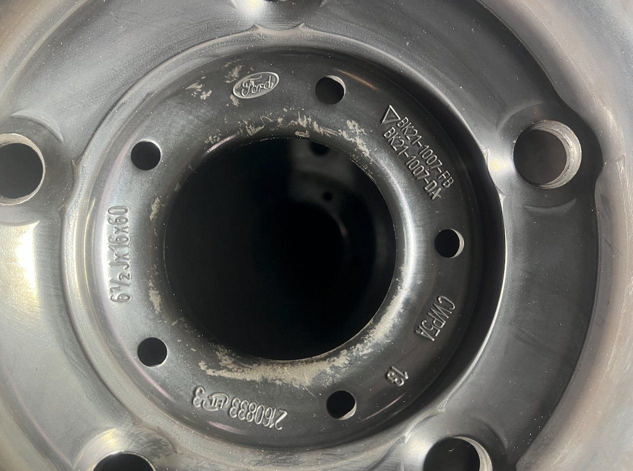 Ford Pneus & Roues: 4 roues Ford transit – D'occasion à Romont FR par Thoma_bdn 2