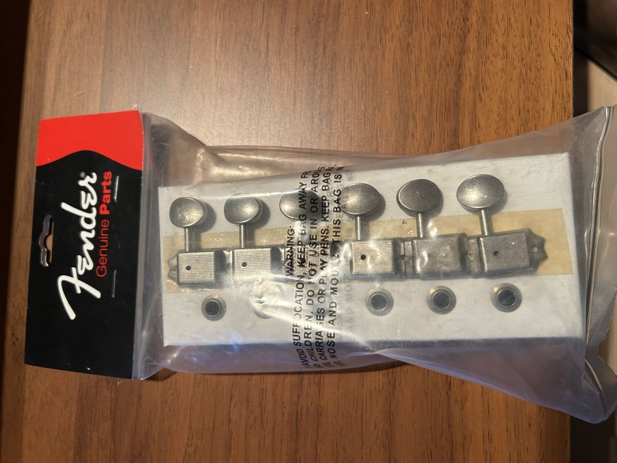 Fender Musikinstrumente: Fender Vintage Tuners – Gebraucht aus Zürich von