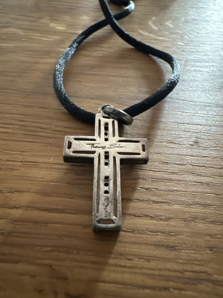 Thomas Sabo Colliers: Thomas Sabo Kette mit Kreuz Anhänger – D'occasion à Emmen par moodle13 1