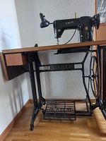 Machine à coudre vintage Singer 319K