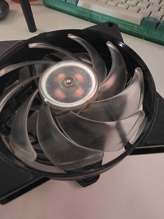 Ventilatori: CoolerMaster 3x 120AB ARGB lüfter – Usato da Zug venduto da lazoBaa