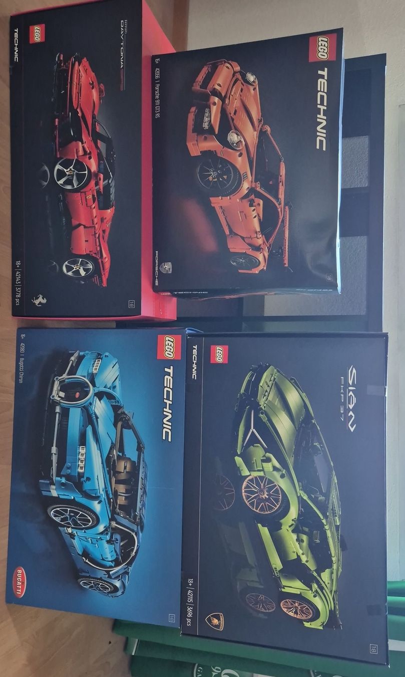 Lego Kit di costruzioni: Lego Technic Supersportwagen Sammlung – Nuovo e nell'imballaggio originale da Elsau venduto da magsli1879