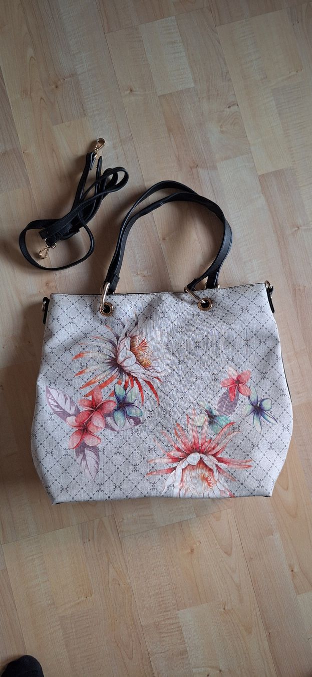 Borse da donna: Carpisa Handtasche – Usato da Lupfig venduto da Nanda89