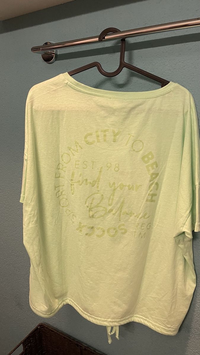 Soccx T-shirts: SOCCX T-Shirt hellgrün Grösse XL – Neuf avec emballage d'origine à Riehen par katep75 2