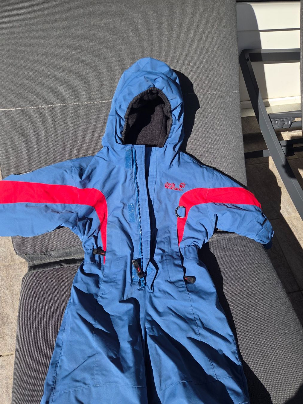 Completi: Jack Wolfskin Schneeanzug – Usato da Spiez venduto da SmackThat 1