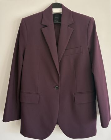 Blazer in bordeauxrot mit Schulterpolster (nie getragen)