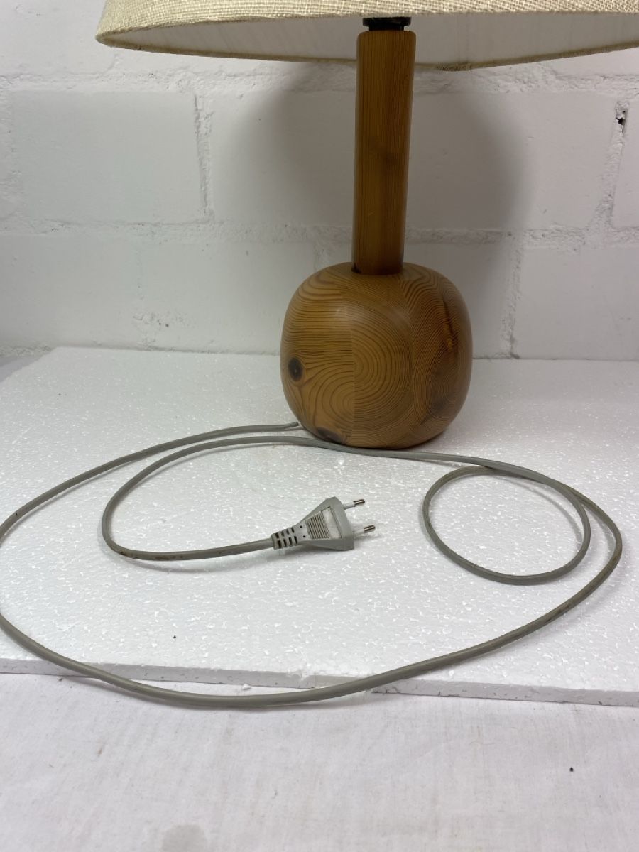 Lampade: Holz Tischlampe mit Stoffschirm – Usato da sursee venduto da trilli-tralli 6